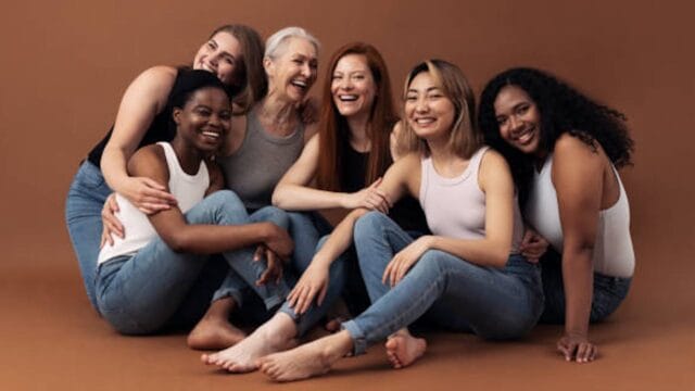 mujeres femenino grupo personas